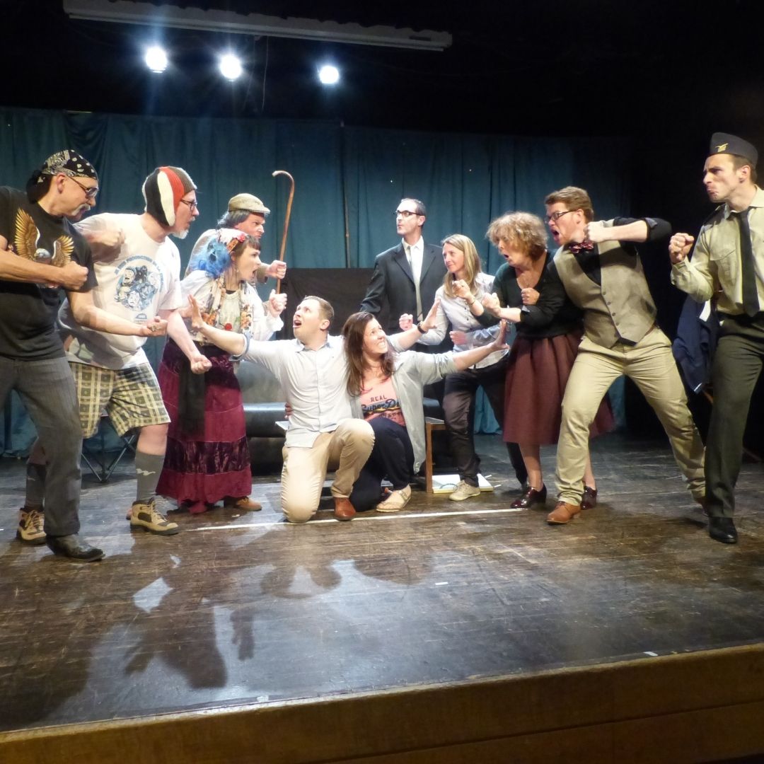 Bêêêlent Famille, Groupe Larsen - Théâtre de la Gâterie (2018-2019)